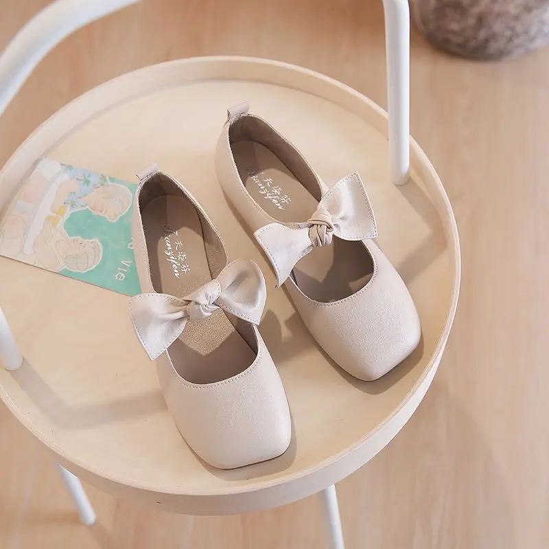 Women's Shoes 2021 The New Solid Color Summer Slip-on Flat Shoes Rubber Single Shoes One Pedal Shallow Shoes Casual Shoes
Women's Shoes 2021 The New Solid Color Summer Slip-on Flat Shoes Rubber Single Shoes One Pedal Shallow Shoes Casual Shoes