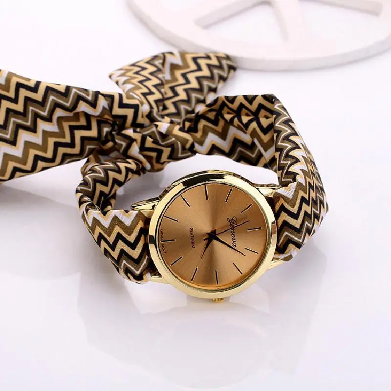 Women Watches Flower Cloth Quartz Wristwatch Fabric Sweet Girls Watch Fashion Ladies Dress Bracelet Women's Clock For Gifts
Women Watches Flower Cloth Quartz Wristwatch Fabric Sweet Girls Watch Fashion Ladies Dress Bracelet Women's Clock For Gifts