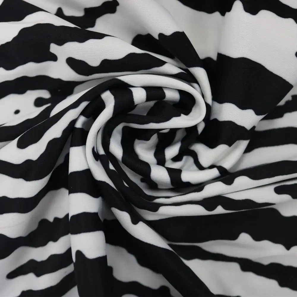 Elegant Striped Print Skirts Women Set Casual Hoodie Crop Top With Long Skirts Two Piece Set Sexy Club Party Autumn Suit Outfit
Elegant Striped Print Skirts Women Set Casual Hoodie Crop Top With Long Skirts Two Piece Set Sexy Club Party Autumn Suit Outfit