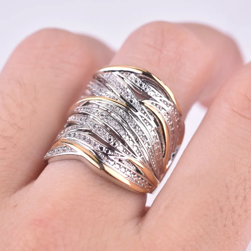 Rings for Women Rings Mens Rings Wedding Luxury Full Diamond Zircon Winding Multi-layer Gold Two-tone Ring Geometric Pagan
Rings for Women Rings Mens Rings Wedding Luxury Full Diamond Zircon Winding Multi-layer Gold Two-tone Ring Geometric Pagan
