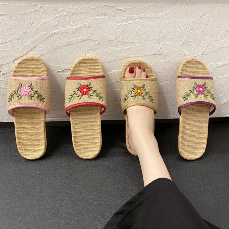 GQPJFI 2020 Summer New Linen Slippers Home Bathroom Comfortable Embroidered Slippers Fashion Lovers Solid Color Beach Slippers
GQPJFI 2020 Summer New Linen Slippers Home Bathroom Comfortable Embroidered Slippers Fashion Lovers Solid Color Beach Slippers