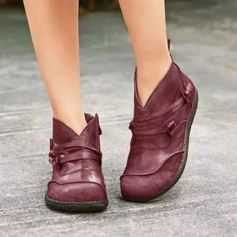 Winter Women Boots Solid Snow Boots PU Ankle Flat Shoes Woman Short Botas with Fur Female Slip-on Botas Mujer Platform Boots
Winter Women Boots Solid Snow Boots PU Ankle Flat Shoes Woman Short Botas with Fur Female Slip-on Botas Mujer Platform Boots