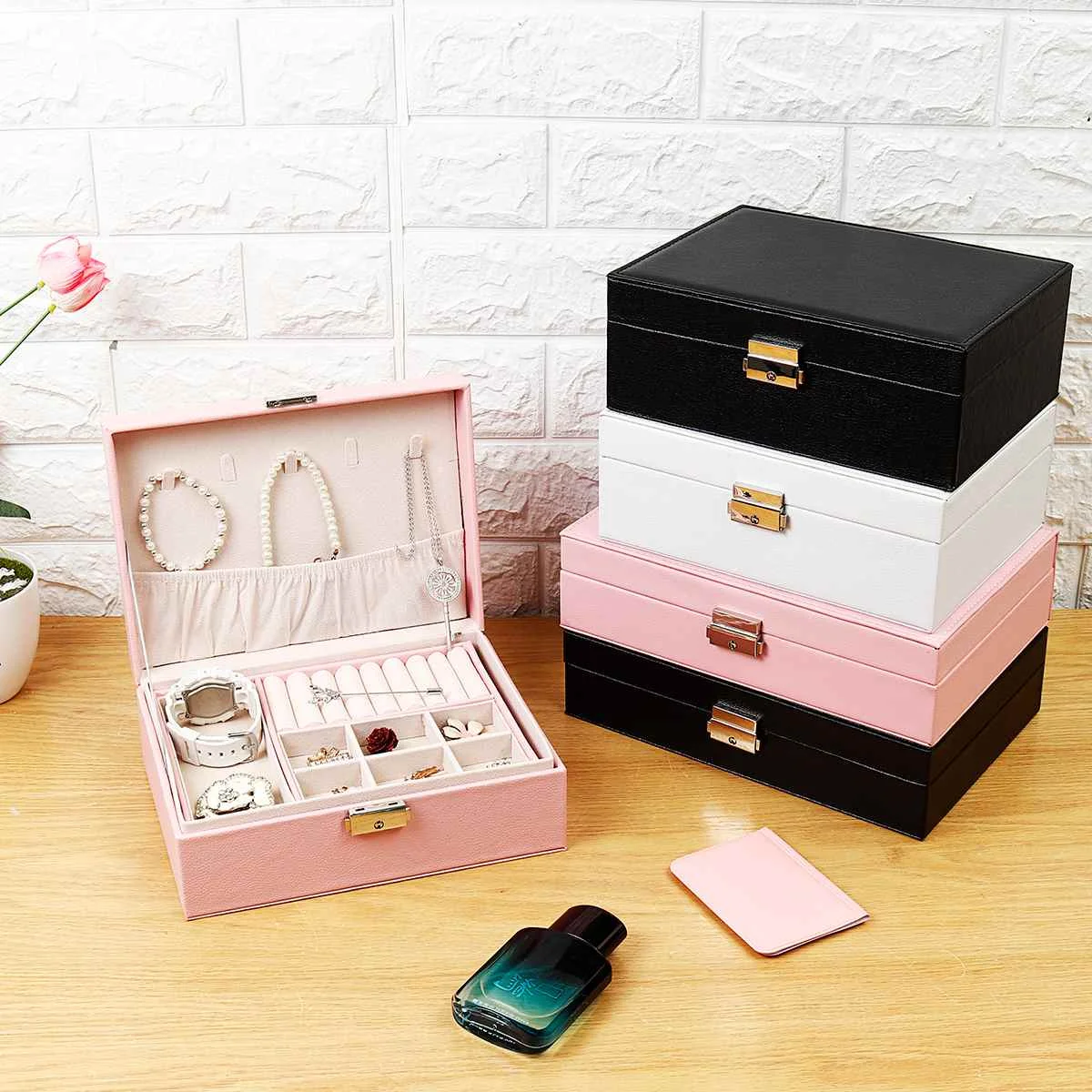 Large Capacity PU Leather Jewelry Box Portable Travel Jewelry Storage Multi-Function Necklace Earring Ring Storage Box Gift
Large Capacity PU Leather Jewelry Box Portable Travel Jewelry Storage Multi-Function Necklace Earring Ring Storage Box Gift