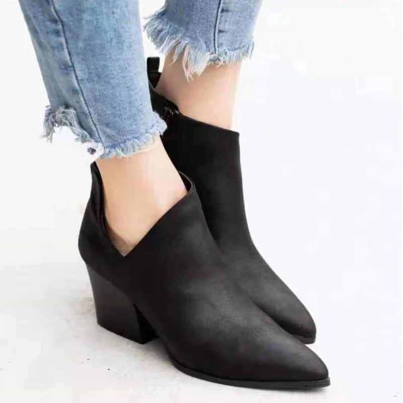Chic Snake skin print Ankle Boots Leopard Print Block Heels Chelsea Boots Pointed toes Womens Shoes Female Black Heels Footwear
Chic Snake skin print Ankle Boots Leopard Print Block Heels Chelsea Boots Pointed toes Womens Shoes Female Black Heels Footwear