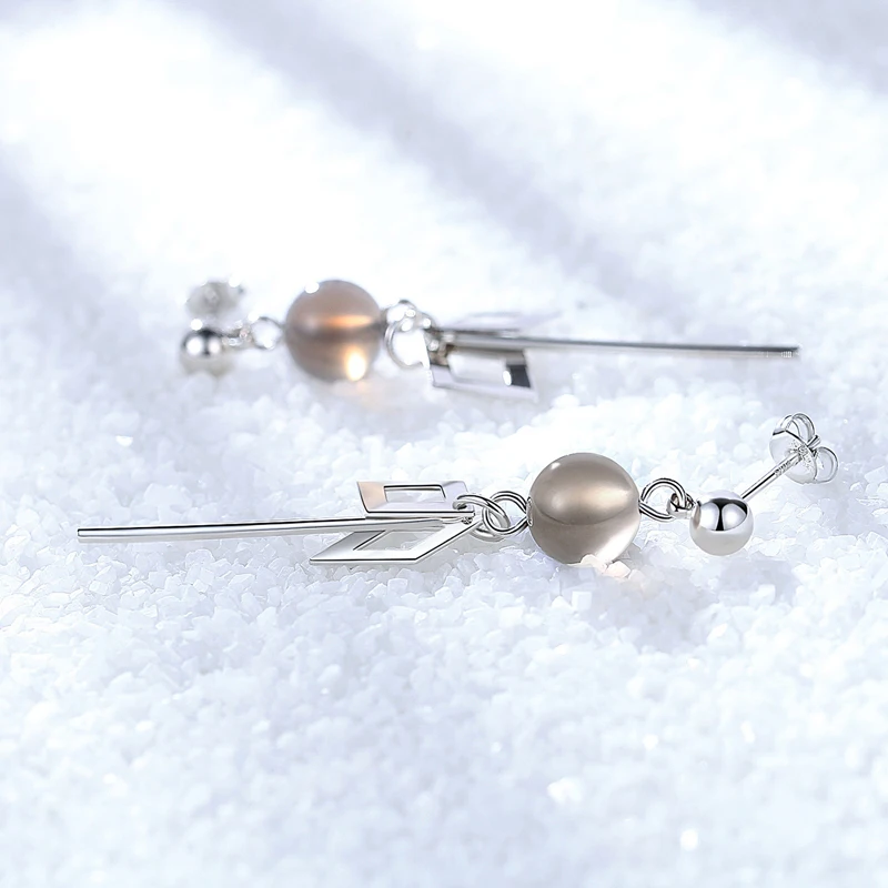 Fashion Rhombus Hollow Grey Bead Ladies Drop Earrings 925 Sterling Silver Earrings For Women Jewelry Gifts boucle d'oreille
Fashion Rhombus Hollow Grey Bead Ladies Drop Earrings 925 Sterling Silver Earrings For Women Jewelry Gifts boucle d'oreille