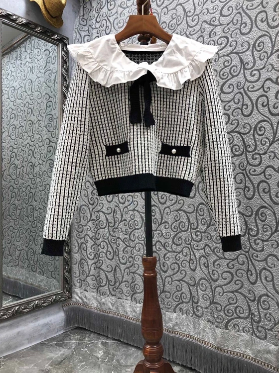 2021 new women fashion ruffled color matching stitching neckline plaid long-sleeved all-match blouse sweater 1014
2021 new women fashion ruffled color matching stitching neckline plaid long-sleeved all-match blouse sweater 1014
