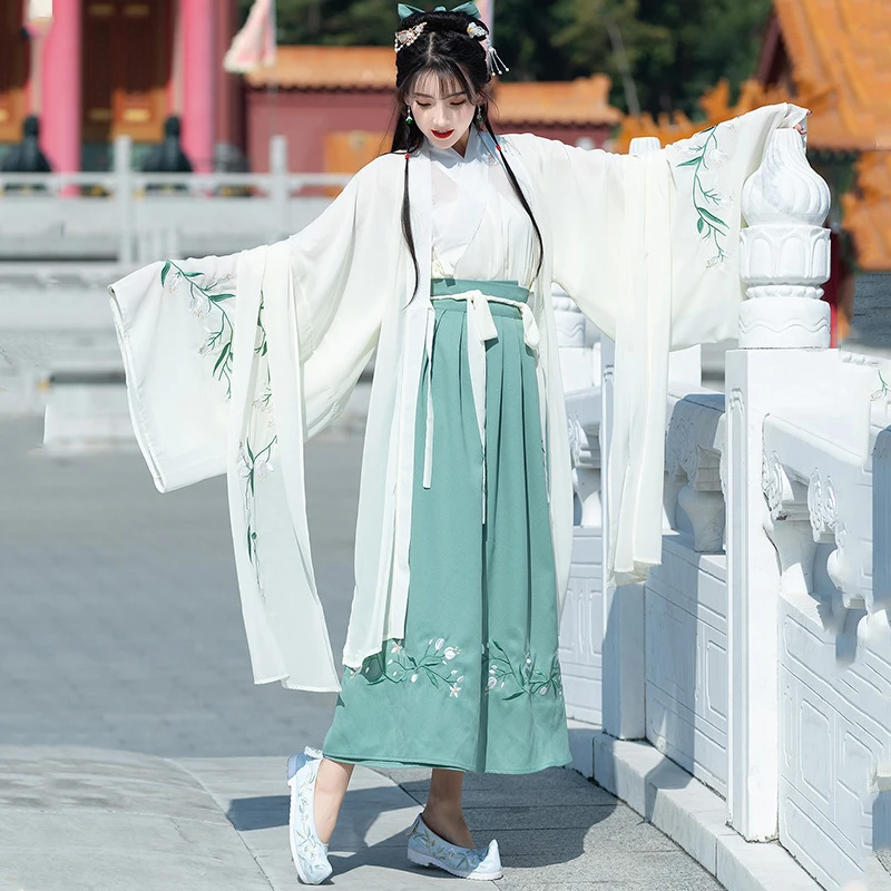 Новый праздничный наряд, женское платье феи Hanfu, белые топы, зеленая юбка, одежда для сцены для студентов, китайское Старинное платье 696
Новый праздничный наряд, женское платье феи Hanfu, белые топы, зеленая юбка, одежда для сцены для студентов, китайское Старинное платье 696