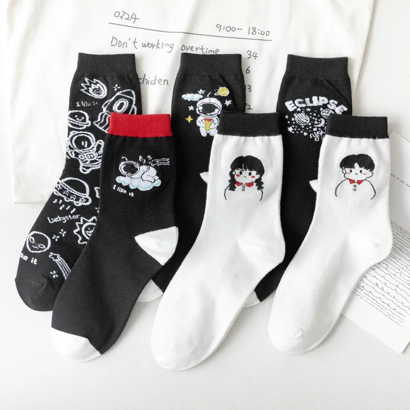 New Black and White Woman Cartoon Socks Cotton Streetwear Funny Socks Women for Spring Autumn Winter 62202
New Black and White Woman Cartoon Socks Cotton Streetwear Funny Socks Women for Spring Autumn Winter 62202