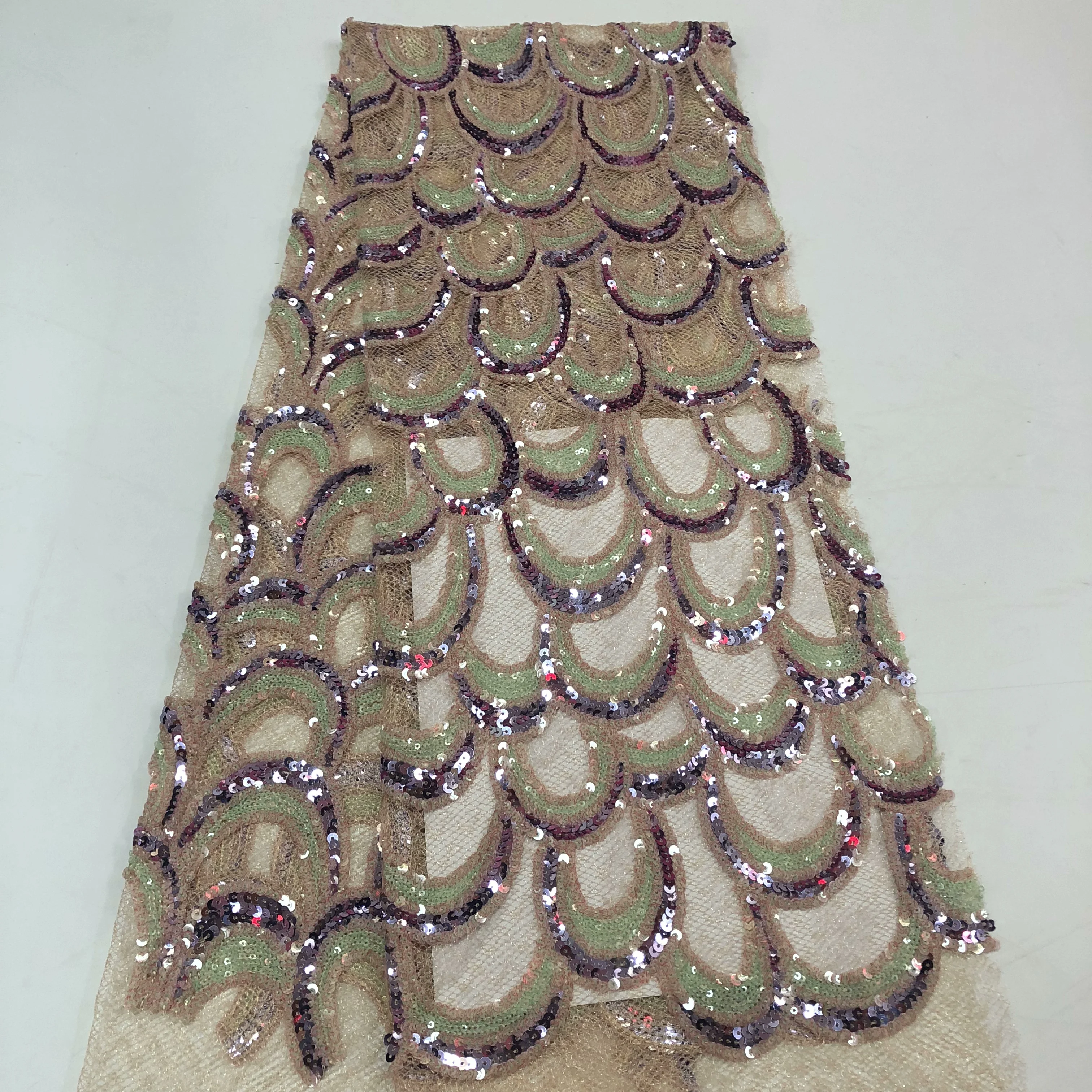 Nigeria Velvet Lace High Quality Mint Green Sequin French Latest Embroidery Fabric Party Asoebi Nigeria African 2020 Gold Sequin
Nigeria Velvet Lace High Quality Mint Green Sequin French Latest Embroidery Fabric Party Asoebi Nigeria African 2020 Gold Sequin