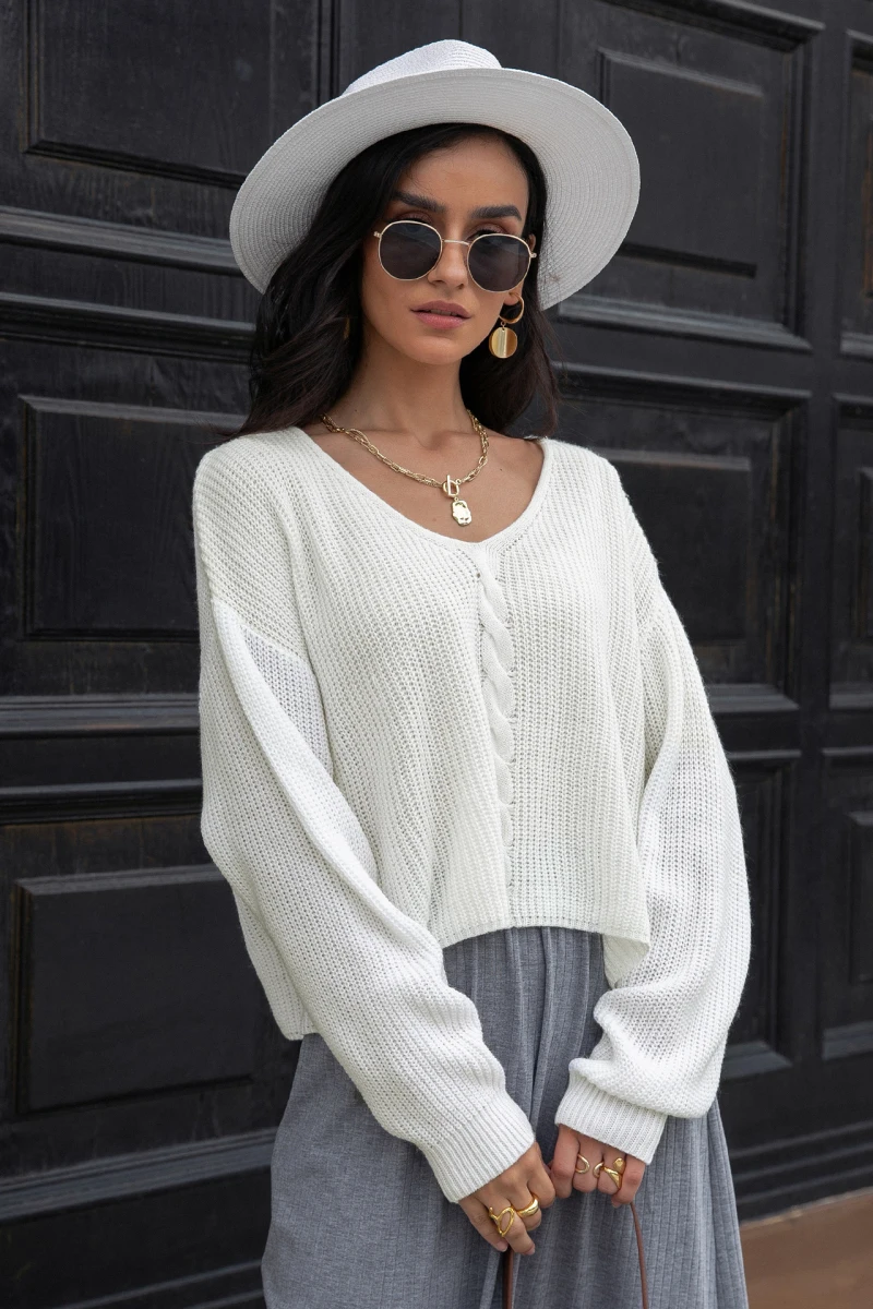 2021 New Korean Style Casual Sweater Women's Autumn V-neck Long Sleeve Loose Simple Tops
2021 New Korean Style Casual Sweater Women's Autumn V-neck Long Sleeve Loose Simple Tops