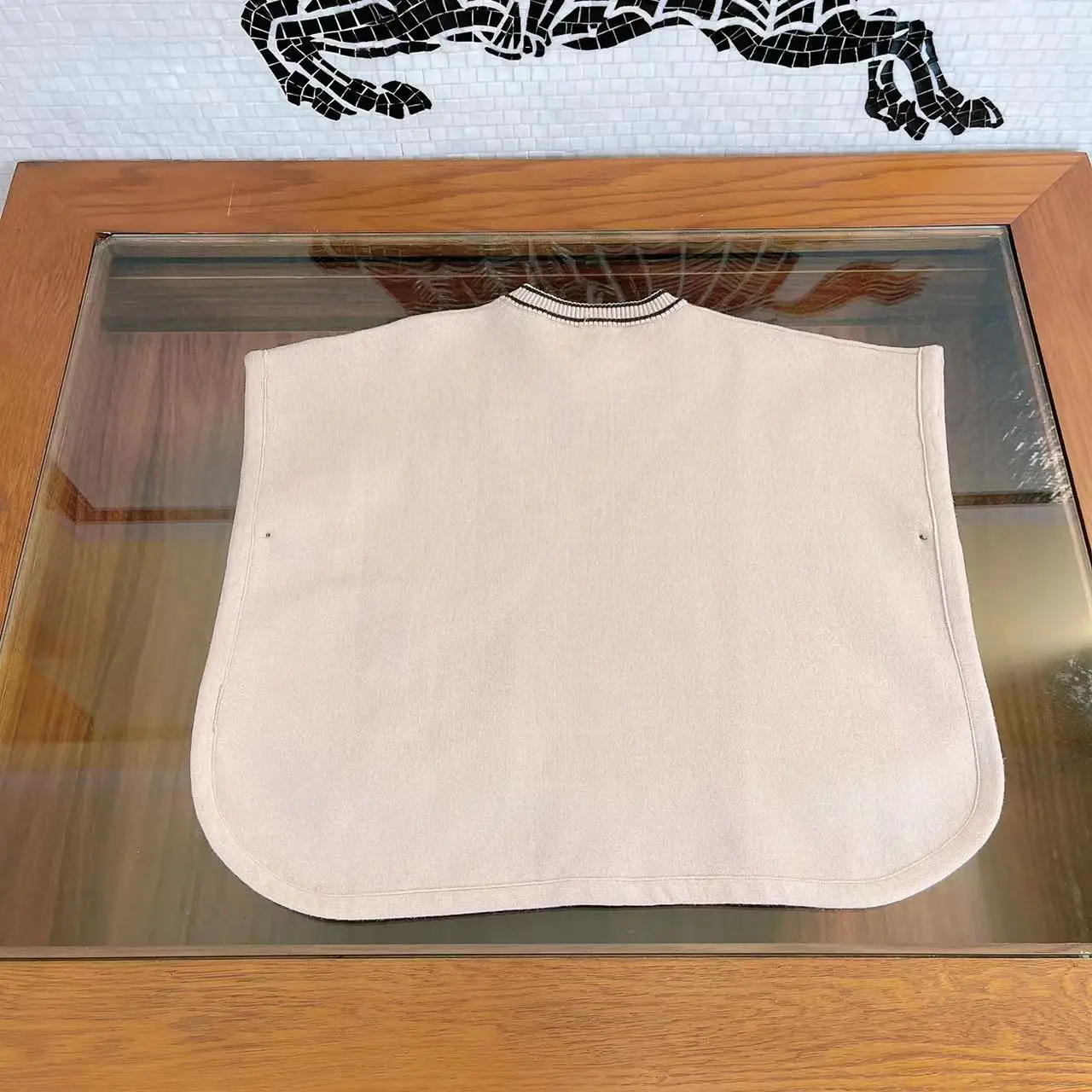 Зимняя Новинка 2021, модная дизайнерская вязаная накидка из хлопка и шерсти с буквенным принтом для девочек, верхняя одежда розового цвета дл... 
Зимняя Новинка 2021, модная дизайнерская вязаная накидка из хлопка и шерсти с буквенным принтом для девочек, верхняя одежда розового цвета дл...