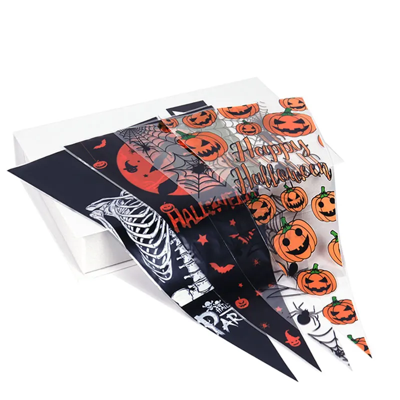 

50pcs Halloween cone Candy Bag Pumpkin skull Witch spiderweb Gift Bags for Halloween Trick or Treat Kids Favors Packaging Bags