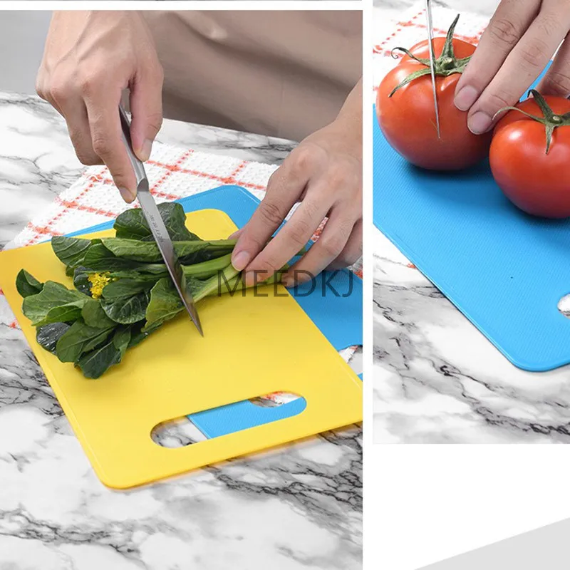 1Pcs portable household chopping board anti-slip chopping board creative fruit plastic kitchen chopping board gadgets
1Pcs portable household chopping board anti-slip chopping board creative fruit plastic kitchen chopping board gadgets