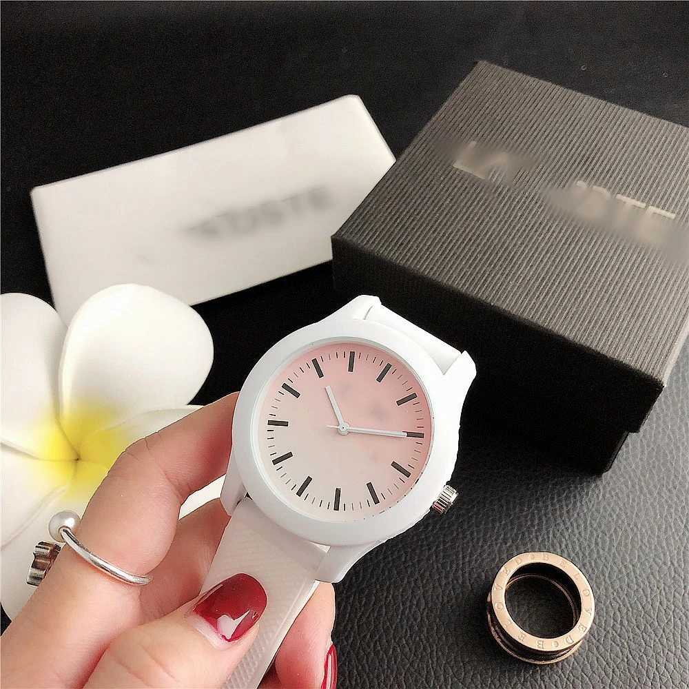 Brand Hot Sale Simple Trend Gradual Change Lover Watch Silicone Strap Leisure Fashion Watch For Woman
Brand Hot Sale Simple Trend Gradual Change Lover Watch Silicone Strap Leisure Fashion Watch For Woman