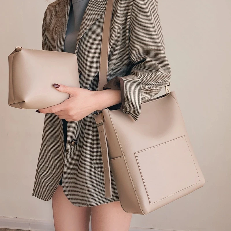Large Capacity Women Shoulder Bags Designer Brand Handbags Luxury Pu Leather Crossbody Bag Casual Tote Simply Buckets Bag Purse
Large Capacity Women Shoulder Bags Designer Brand Handbags Luxury Pu Leather Crossbody Bag Casual Tote Simply Buckets Bag Purse