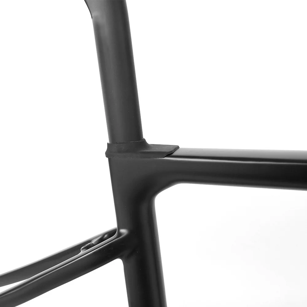 R6-disc brake without standard black carbon fiber road bike frame variable speed road racing frame factory customization
R6-disc brake without standard black carbon fiber road bike frame variable speed road racing frame factory customization