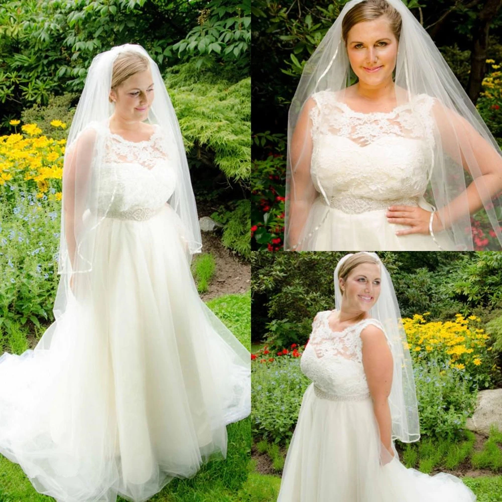 Plus Size Wedding Dresses 2020 New Charming Lace Top Crystals Beadings Belt A Line Sweep Train Bridal Gowns Customize
Plus Size Wedding Dresses 2020 New Charming Lace Top Crystals Beadings Belt A Line Sweep Train Bridal Gowns Customize