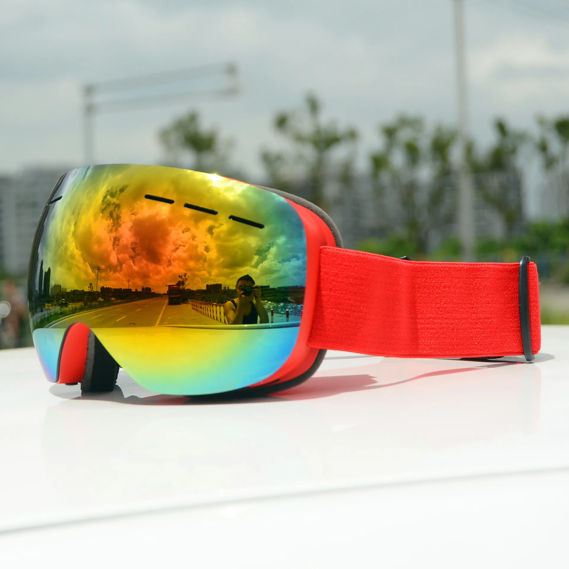 Ski Goggles Double Layers Big Spherical Glasses Anti-Fog Big Ski Mask Glasses Skiing Snowboard Goggles
Ski Goggles Double Layers Big Spherical Glasses Anti-Fog Big Ski Mask Glasses Skiing Snowboard Goggles