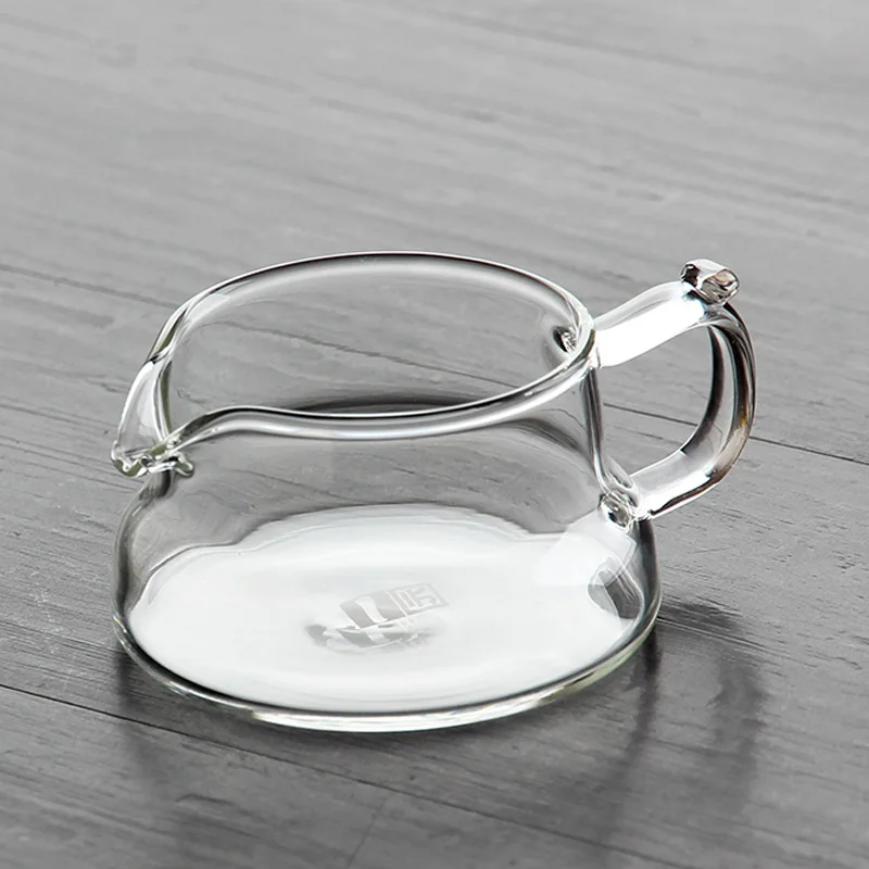 200ml Simple Fair Cup Anti-scalding Transparent Glass Cups Master Teacup Tea Ceremony Teaware Accessories Chahai Container Mug
200ml Simple Fair Cup Anti-scalding Transparent Glass Cups Master Teacup Tea Ceremony Teaware Accessories Chahai Container Mug