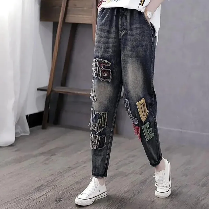 Retro Literary New Spring Autumn High Waist Jeans Women Letters Embroidery Patchwork Denim Harem Pants Plus Size s1783 
Retro Literary New Spring Autumn High Waist Jeans Women Letters Embroidery Patchwork Denim Harem Pants Plus Size s1783
