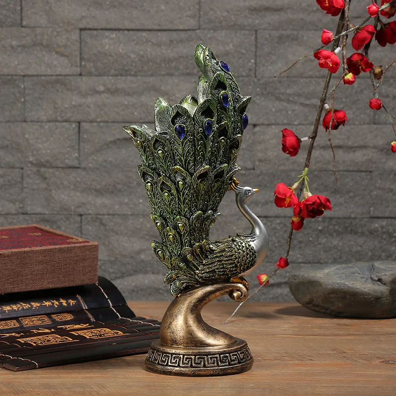 European Style Antique Peacock Candlestick Living Room Simple Decoration Resin Crafts Office Desktop Decoration Ornaments
European Style Antique Peacock Candlestick Living Room Simple Decoration Resin Crafts Office Desktop Decoration Ornaments
