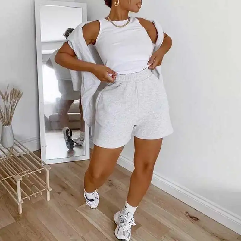 Women Casual Sports Shorts Solid Color Elastic Waist Wide Leg Shorts with Slant Pockets Female Tracksuit Workout Bottoms Shorts
Women Casual Sports Shorts Solid Color Elastic Waist Wide Leg Shorts with Slant Pockets Female Tracksuit Workout Bottoms Shorts