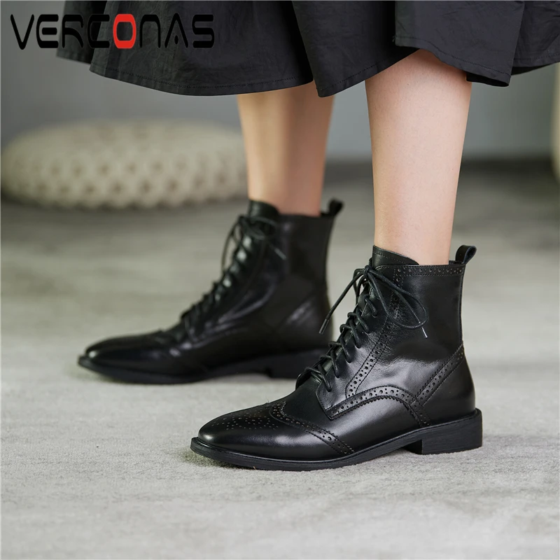 VERCONAS Autumn Winter Ankle Boots For Women Genuine Leather Lace-Up Low Heels Shoes Woman Retro Fretwork Casual Fashion Boots
VERCONAS Autumn Winter Ankle Boots For Women Genuine Leather Lace-Up Low Heels Shoes Woman Retro Fretwork Casual Fashion Boots