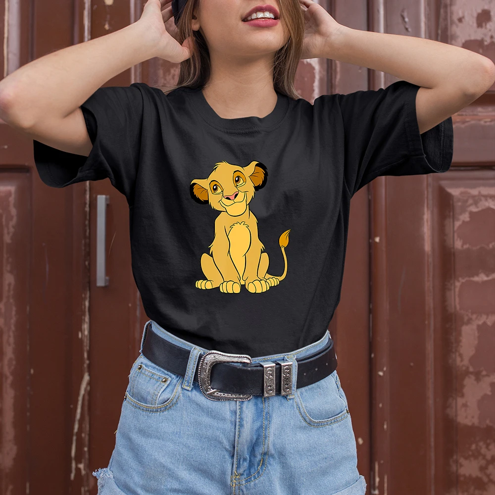 Модные женские футболки Disney с принтом Короля льва, четыре сезона, Прямая поставка, летние новые товары, удобный уличный узор с рисунком Симб...
Модные женские футболки Disney с принтом Короля льва, четыре сезона, Прямая поставка, летние новые товары, удобный уличный узор с рисунком Симб...