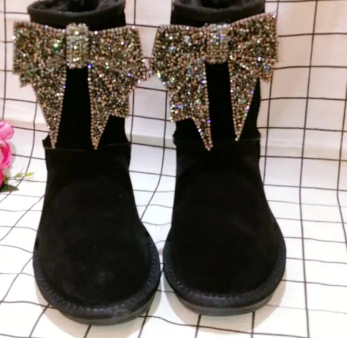Bow rhinestone shiny leather cowhide snow boots Thick padded boots children cotton shoes large size classic tube x
Bow rhinestone shiny leather cowhide snow boots Thick padded boots children cotton shoes large size classic tube x