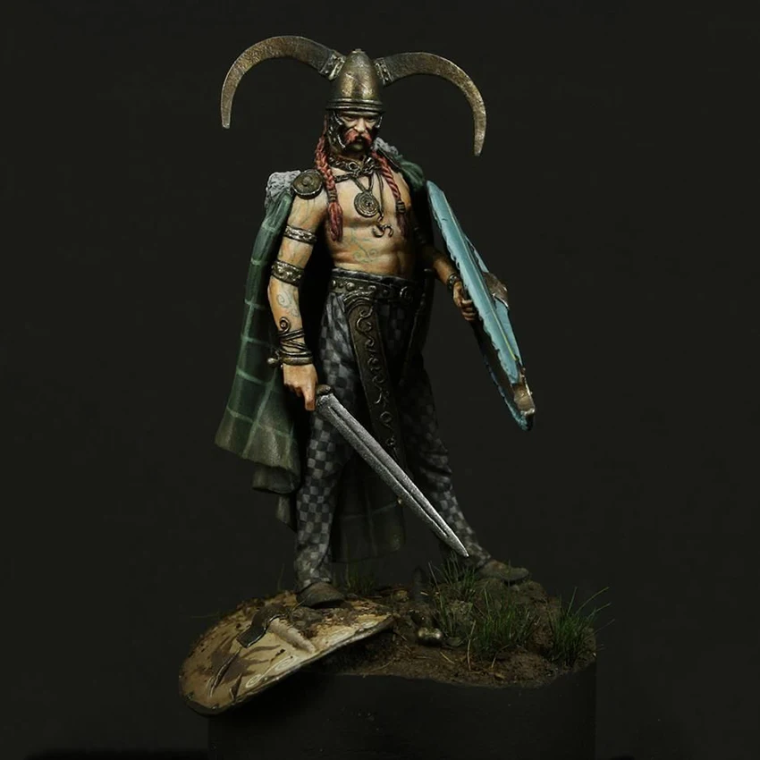 Разобранная модель 1/32, старинный воин, подставка, Статуэтка из смолы, Неокрашенная
Разобранная модель 1/32, старинный воин, подставка, Статуэтка из смолы, Неокрашенная