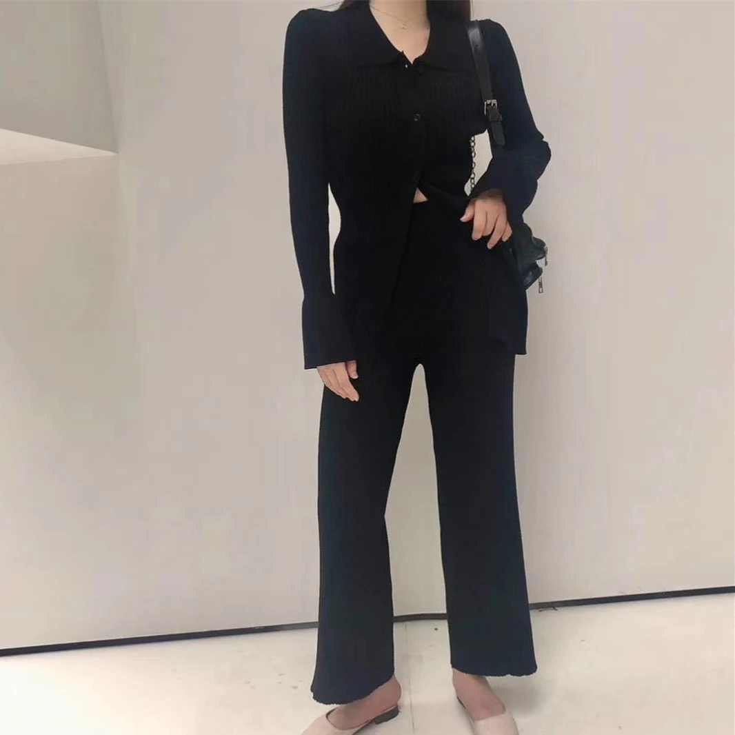 Women's Spring Autumn French Soft Cardigan Lapel Pit Stripe Sweater 2-piece Casual Simple Solid Wide Leg Pants Sweater Suit
Women's Spring Autumn French Soft Cardigan Lapel Pit Stripe Sweater 2-piece Casual Simple Solid Wide Leg Pants Sweater Suit