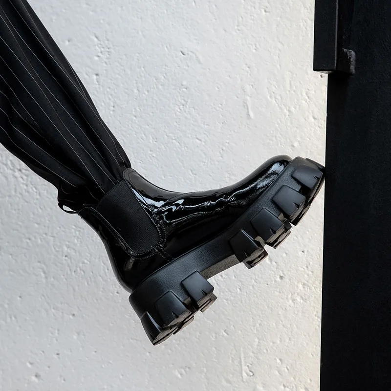 FEDONAS Platform Motorcycle Boots For Women Top Quality Chunky Heels Ankle Boots Heels 2021 Winter Party Basic Shoes Woman
FEDONAS Platform Motorcycle Boots For Women Top Quality Chunky Heels Ankle Boots Heels 2021 Winter Party Basic Shoes Woman