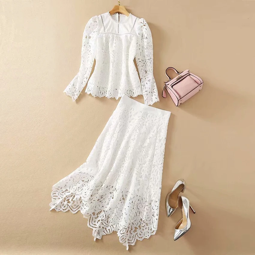 2021 Newest Fashion Spring Designer Suit Set Women's Elegant Long Sleeve White Hollow Out Guipure Lace Tops And Long Skirt Suit
2021 Newest Fashion Spring Designer Suit Set Women's Elegant Long Sleeve White Hollow Out Guipure Lace Tops And Long Skirt Suit