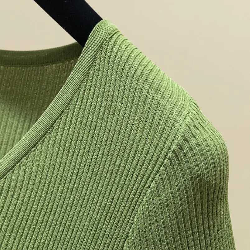 2020 Spring Summer Knitted Buttons V-Neck T Shirt Women Short Sleeve T-shirt Women Tshirt Shirt Female Tops Tee Clothes JW9398
2020 Spring Summer Knitted Buttons V-Neck T Shirt Women Short Sleeve T-shirt Women Tshirt Shirt Female Tops Tee Clothes JW9398