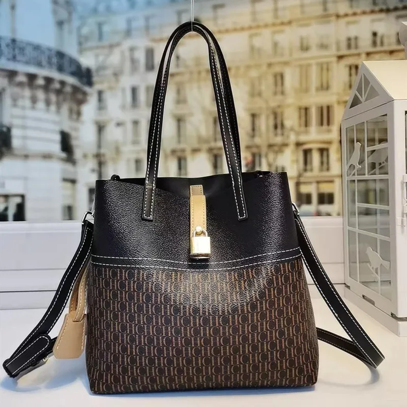 100% Genuine Leather Bucket Bag for Women 2021 New Fashion Crossbody Single Shoulder Tote Bags Luxury Designer Handbags Sac Luxe
100% Genuine Leather Bucket Bag for Women 2021 New Fashion Crossbody Single Shoulder Tote Bags Luxury Designer Handbags Sac Luxe
