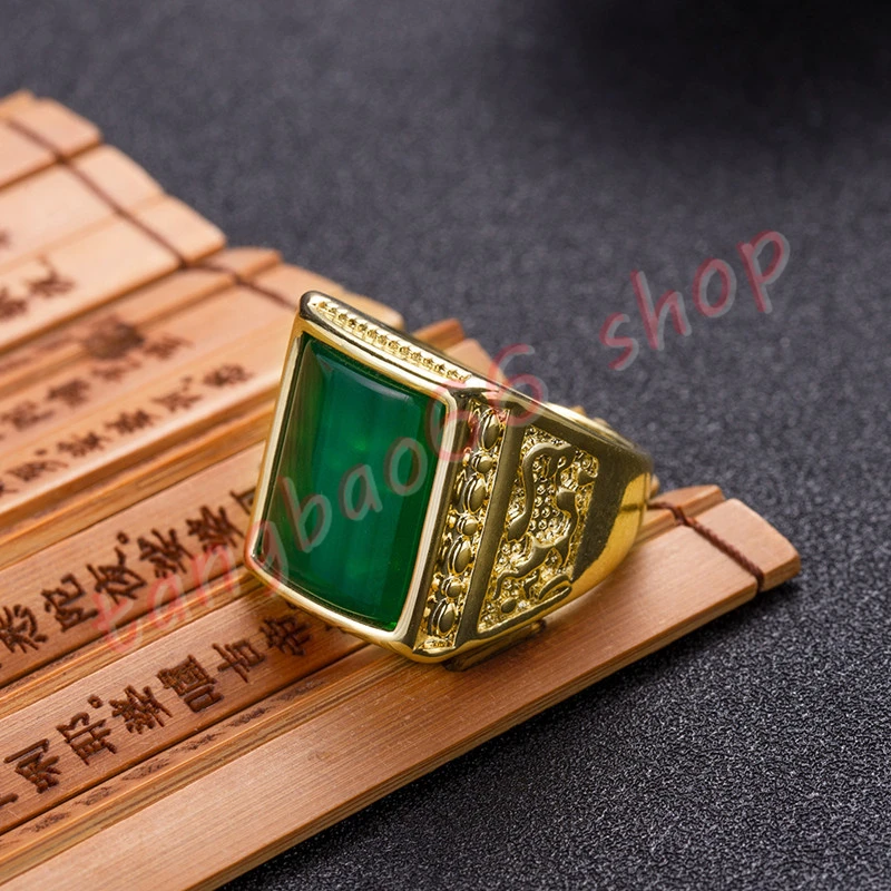Aggressive men's Green chalcedony ring Green Agate Living ring meson Chinese style gift Simplicity gold and silver
Aggressive men's Green chalcedony ring Green Agate Living ring meson Chinese style gift Simplicity gold and silver
