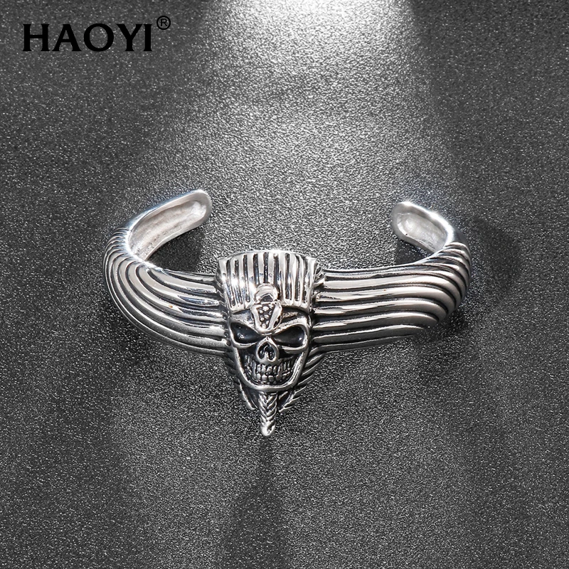 Retro Punk Style Egyptian Pharaoh Head Portrait Bracelet Men's Stainless Steel Fashion Hip Hop Street Culture Party Jewelry
Retro Punk Style Egyptian Pharaoh Head Portrait Bracelet Men's Stainless Steel Fashion Hip Hop Street Culture Party Jewelry