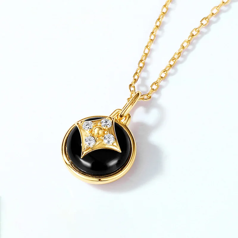 S925 Sterling Silver Necklace Feminine Classic Black Agate Pendant Simple Four-leaf Clover Necklace Jewelry
S925 Sterling Silver Necklace Feminine Classic Black Agate Pendant Simple Four-leaf Clover Necklace Jewelry