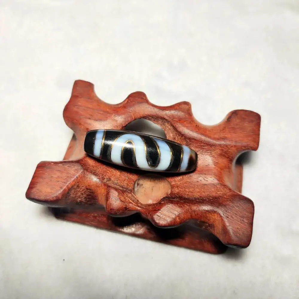 New craft agate Inlaid Gold copper wire DZI 12mm*38mm Money Hook black&white DZI men&women jewelry DIY Free Shipping
New craft agate Inlaid Gold copper wire DZI 12mm*38mm Money Hook black&white DZI men&women jewelry DIY Free Shipping