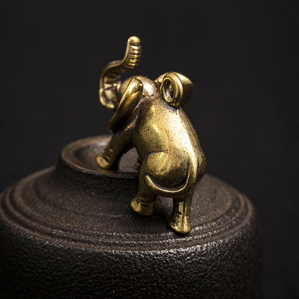 Retro Cute Elephant Pure Copper Brass Solid Elephant Keychain Chain Pendant Crafts Home Office Table Decor
Retro Cute Elephant Pure Copper Brass Solid Elephant Keychain Chain Pendant Crafts Home Office Table Decor
