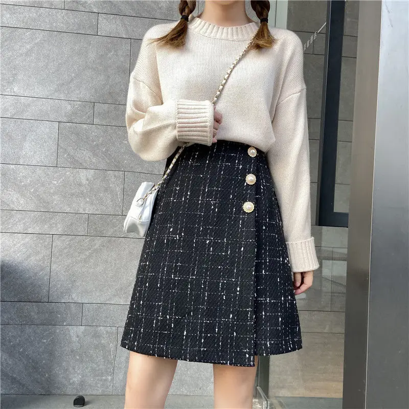 Plus Size Skirt, Autumn And Winter, High Waist, Thin Woolen Short Skirt, Irregular A-Line Skirt
Plus Size Skirt, Autumn And Winter, High Waist, Thin Woolen Short Skirt, Irregular A-Line Skirt