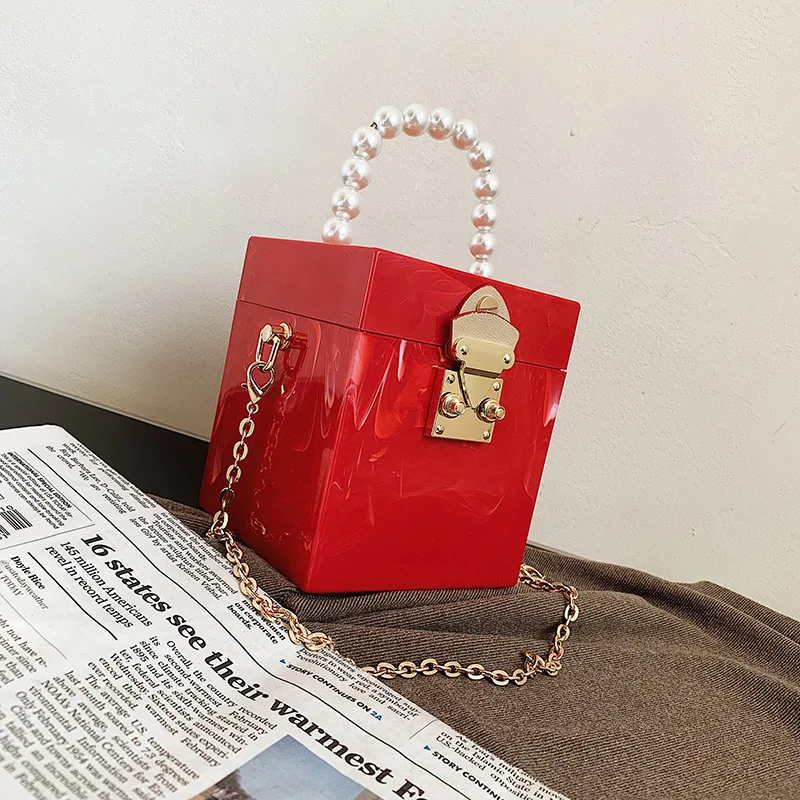 High-quality Korean Chain Messenger Bag Hot-selling Small Box Bag Female 2021 New Pearl Handbag Retro Ladies Casual Small Bag
High-quality Korean Chain Messenger Bag Hot-selling Small Box Bag Female 2021 New Pearl Handbag Retro Ladies Casual Small Bag
