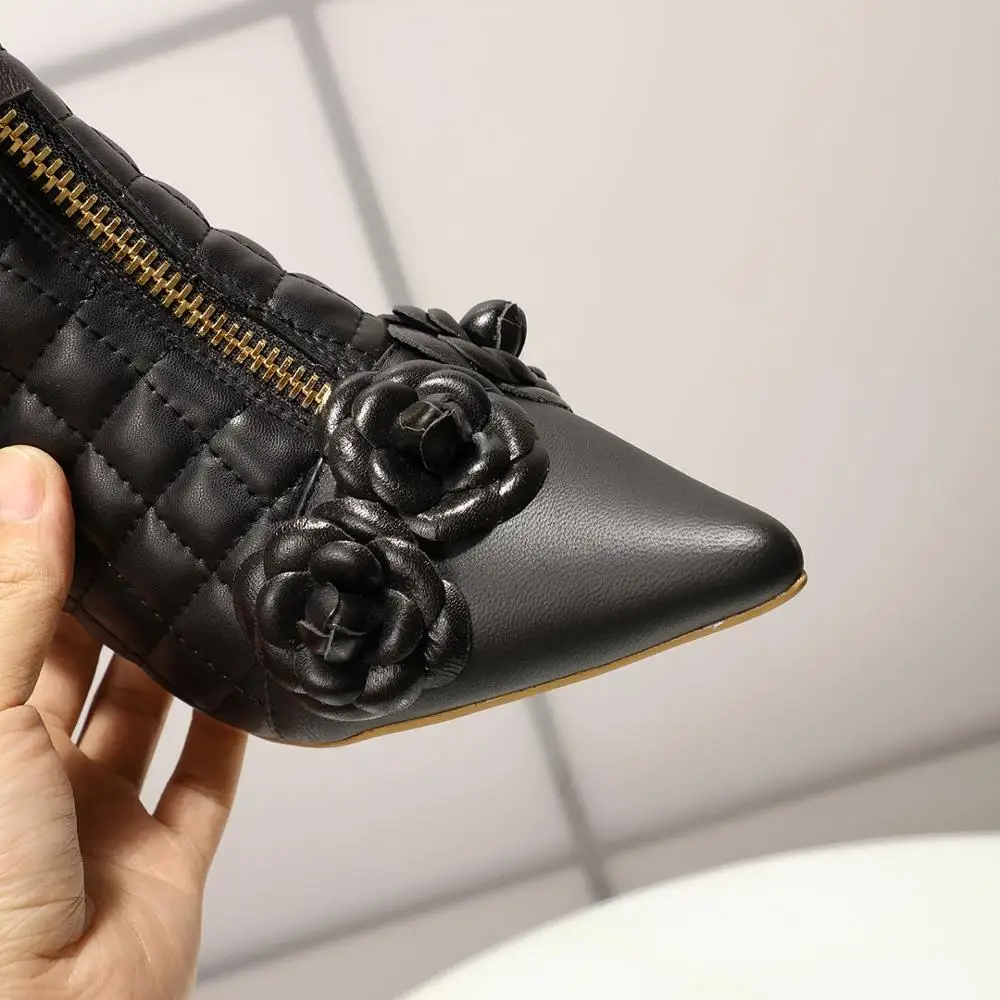 2021 new women's leather ankle boots fashion high-quality women's ankle boots diamond and camellia with genuine leather 100% hig
2021 new women's leather ankle boots fashion high-quality women's ankle boots diamond and camellia with genuine leather 100% hig