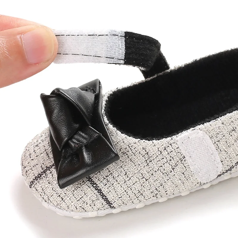 Baby Girls Shoes First Walkers Newborn Baby Princess Bowknot Girl Soft Soled Non-slip Footwear Shoes Infant Crib Shoes 0-18 M
Baby Girls Shoes First Walkers Newborn Baby Princess Bowknot Girl Soft Soled Non-slip Footwear Shoes Infant Crib Shoes 0-18 M