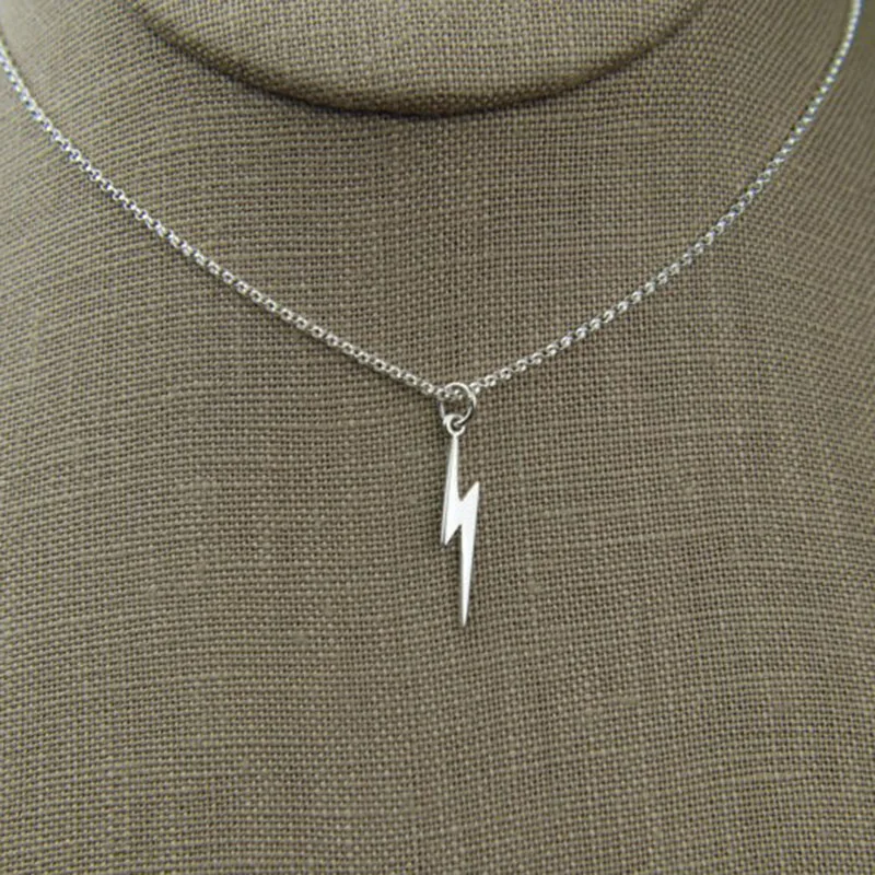 Choker Necklace Ladies Necklaces Chain Women Lightning Geometric Pendant Jewelry Silver Color Classic European Alloy Collares
Choker Necklace Ladies Necklaces Chain Women Lightning Geometric Pendant Jewelry Silver Color Classic European Alloy Collares