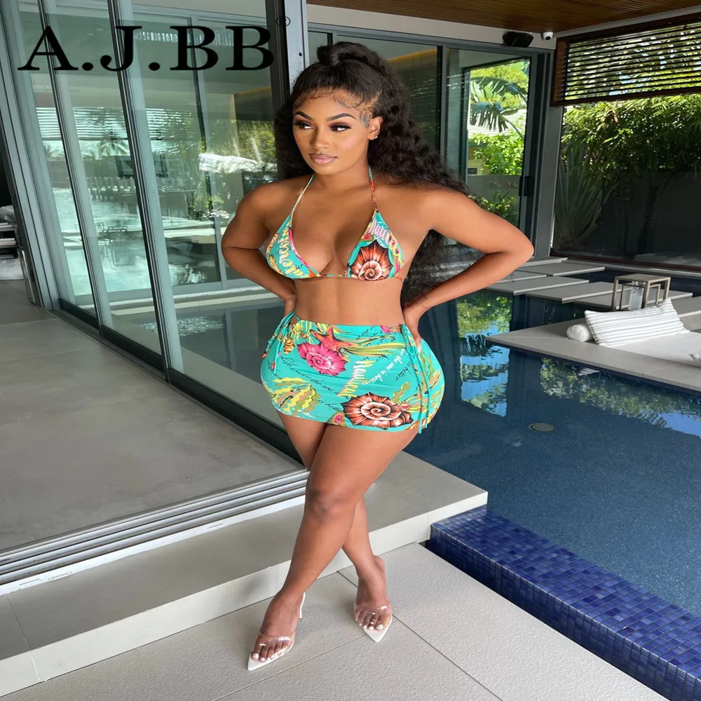 2021 summer new fashion printed sexy swimwear two-piece slim V-neck sleeveless tube top and short skirt ladies suit
2021 summer new fashion printed sexy swimwear two-piece slim V-neck sleeveless tube top and short skirt ladies suit