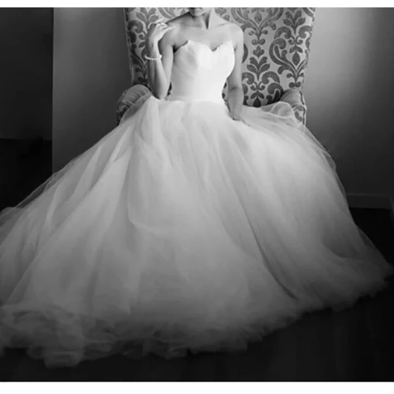 Ball Gown Wedding Dress 2021 White Ivory Wedding Gown Sweetheart Bridal Dress Classic Simple Gelinlik Wedding Dress Boho
Ball Gown Wedding Dress 2021 White Ivory Wedding Gown Sweetheart Bridal Dress Classic Simple Gelinlik Wedding Dress Boho