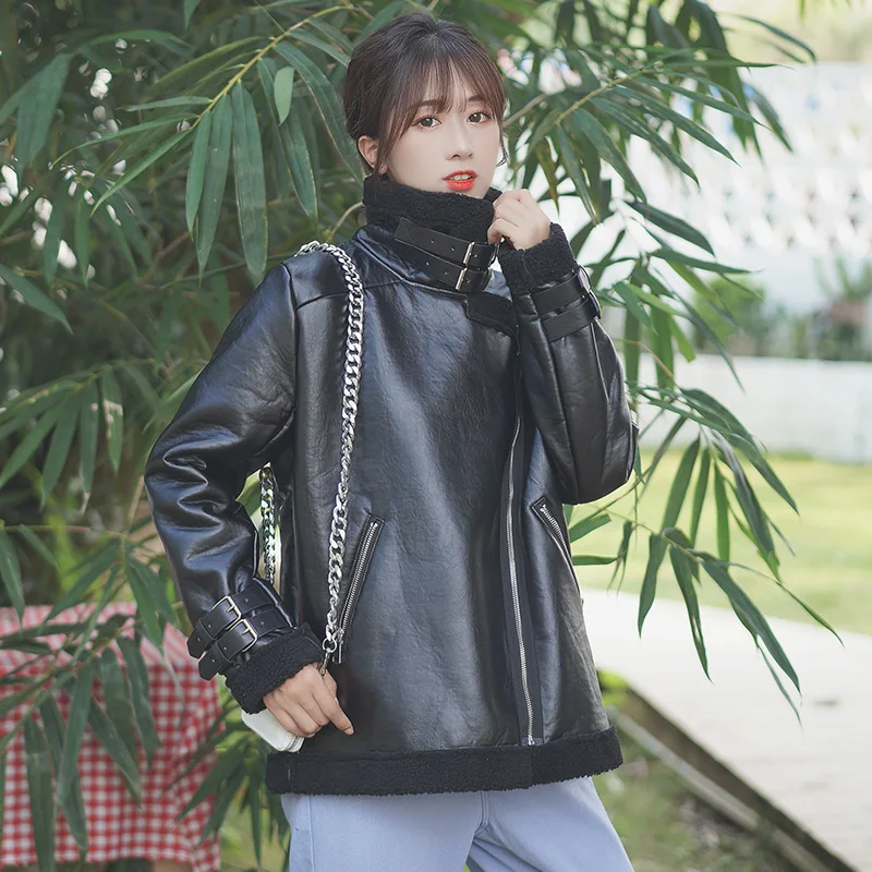 Korean Chic New Winter Faux Leather Jacket Women Casual PU Loose Lady Outerwear Biker Jackets Female Streetwear Zipper Coat
Korean Chic New Winter Faux Leather Jacket Women Casual PU Loose Lady Outerwear Biker Jackets Female Streetwear Zipper Coat