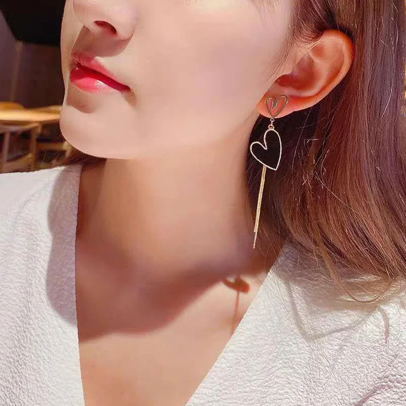 New Trend Korean Style Romantic Dangle Earrings Cute Women's Geometric Heart Earrings Punk Jewellery Party Unusual Earring Gifts
New Trend Korean Style Romantic Dangle Earrings Cute Women's Geometric Heart Earrings Punk Jewellery Party Unusual Earring Gifts