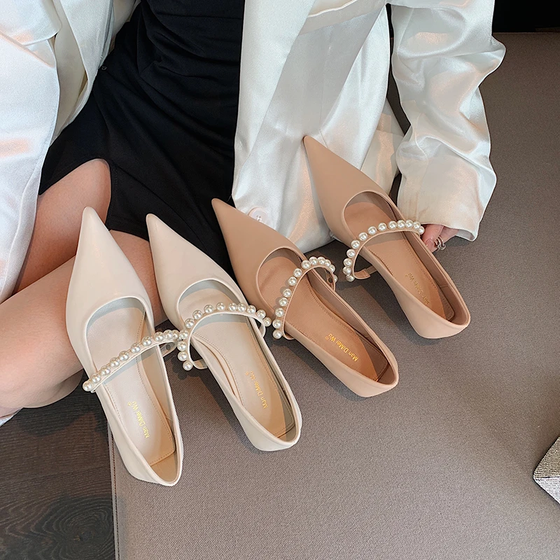 Fashion Pointed Toe Women Slip On Pumps Office Shoes White/Beige Pearl Design Thin Low Heels Fashion Work Pumps Size 35-39
Fashion Pointed Toe Women Slip On Pumps Office Shoes White/Beige Pearl Design Thin Low Heels Fashion Work Pumps Size 35-39